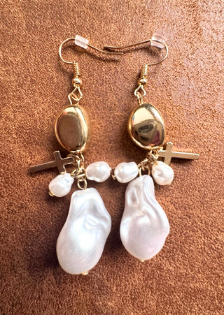 Pre order- Elegant Teardrop Pearl Cross Dangle Earring-W TAT 13-15 Days