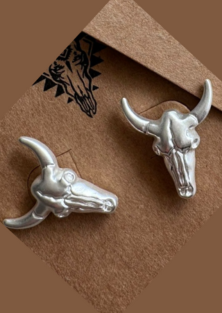 Western Long Horn Stud (Silver)-W