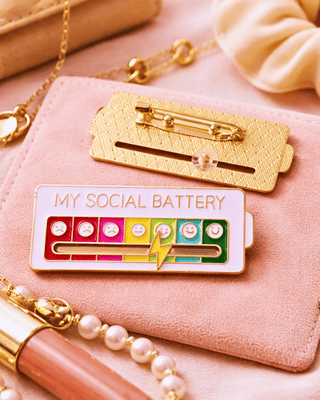 Viral Social Battery Sliding Mood Brooch-W