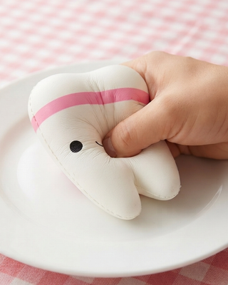 Viral Taba Jumbo Tooth Slow Rise Squishy-W