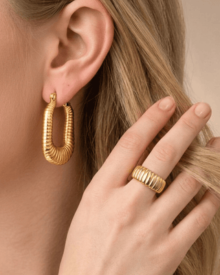 Gold Geometric Ribbed Hoop Earring & Ring-W