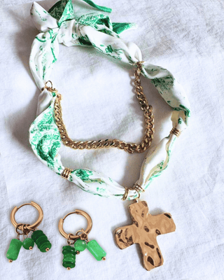 Scarf Chain Hammered Cross Necklace & Earring Set Green-W