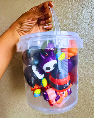 Viral Halloween Squishy in a Tub-W