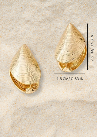 Oyster Shell Stud Earrings (Golden)