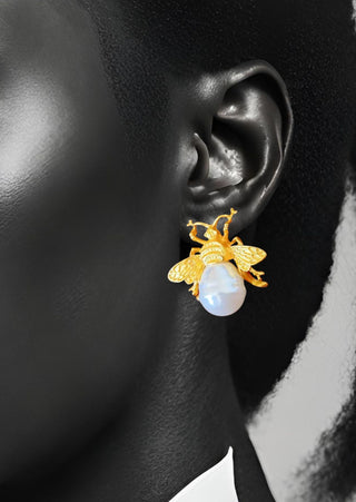 Gold-Plated Pearl Bee Stud Earring