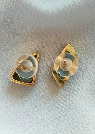 Gold-Plated Rock Stud earring