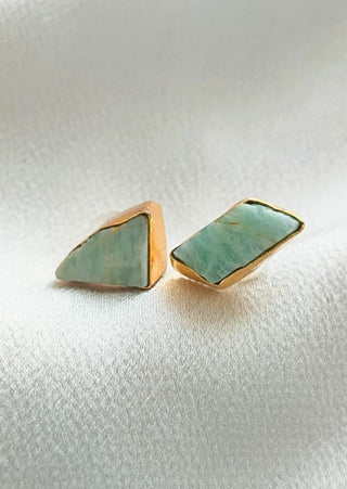 Gold-Plated Rock Stud earring