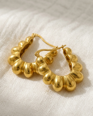 18K Gold U-Shape Floral Dangle Earring-W