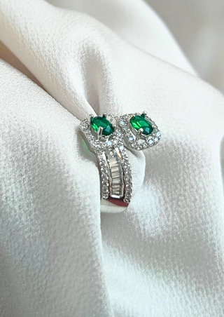 SET OF SILVER PLATED GREEN STONE ZIRCONIA STUD & ADJUSTABLE RING